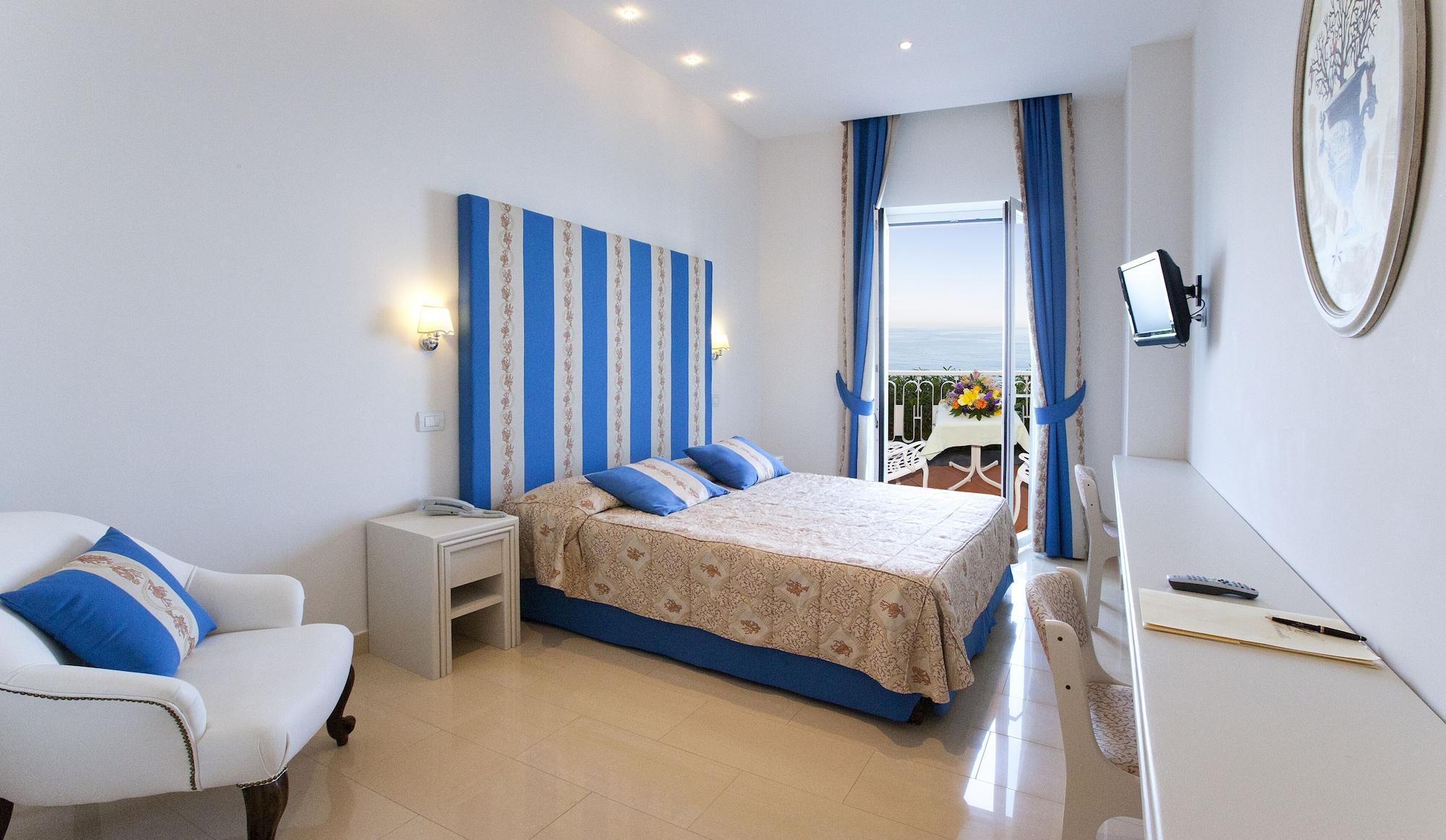 Hotel Corallo Sorrento Сант'Агнело Екстериор снимка