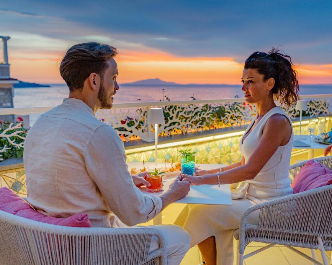 Hotel Corallo Sorrento Сант'Агнело Екстериор снимка