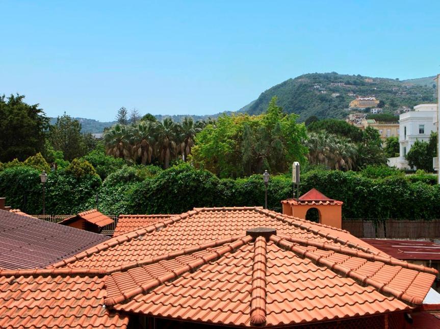 Hotel Corallo Sorrento Сант'Агнело Екстериор снимка