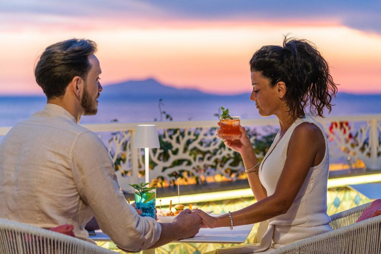 Hotel Corallo Sorrento Сант'Агнело Екстериор снимка