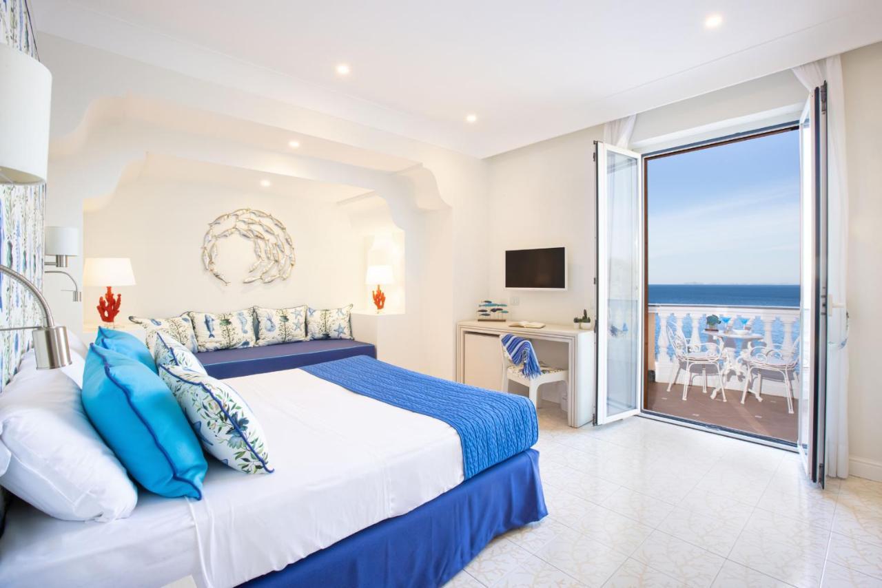 Hotel Corallo Sorrento Сант'Агнело Екстериор снимка