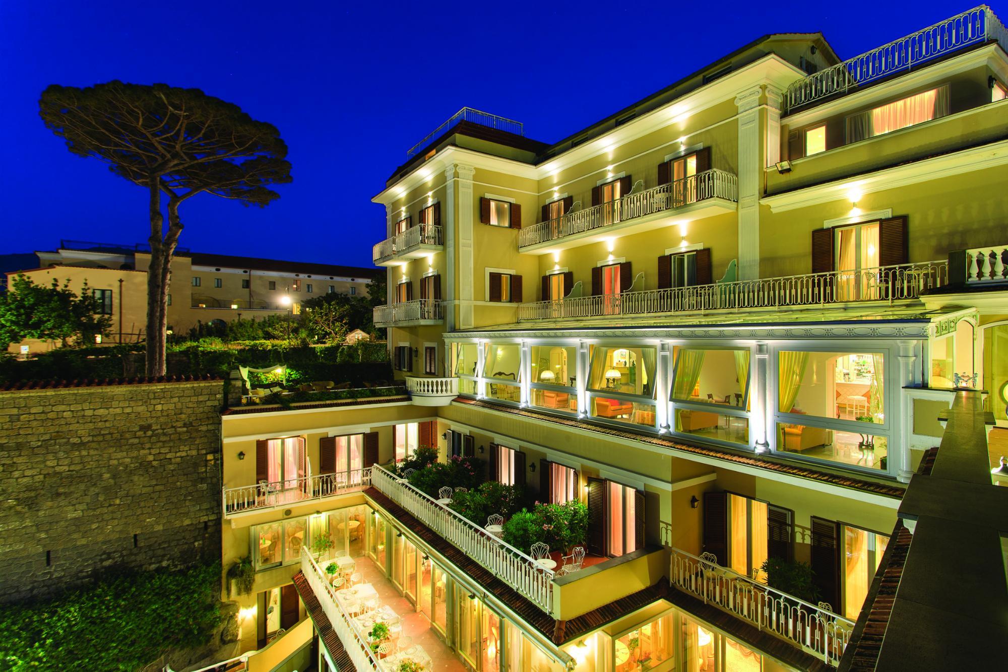 Hotel Corallo Sorrento Сант'Агнело Екстериор снимка