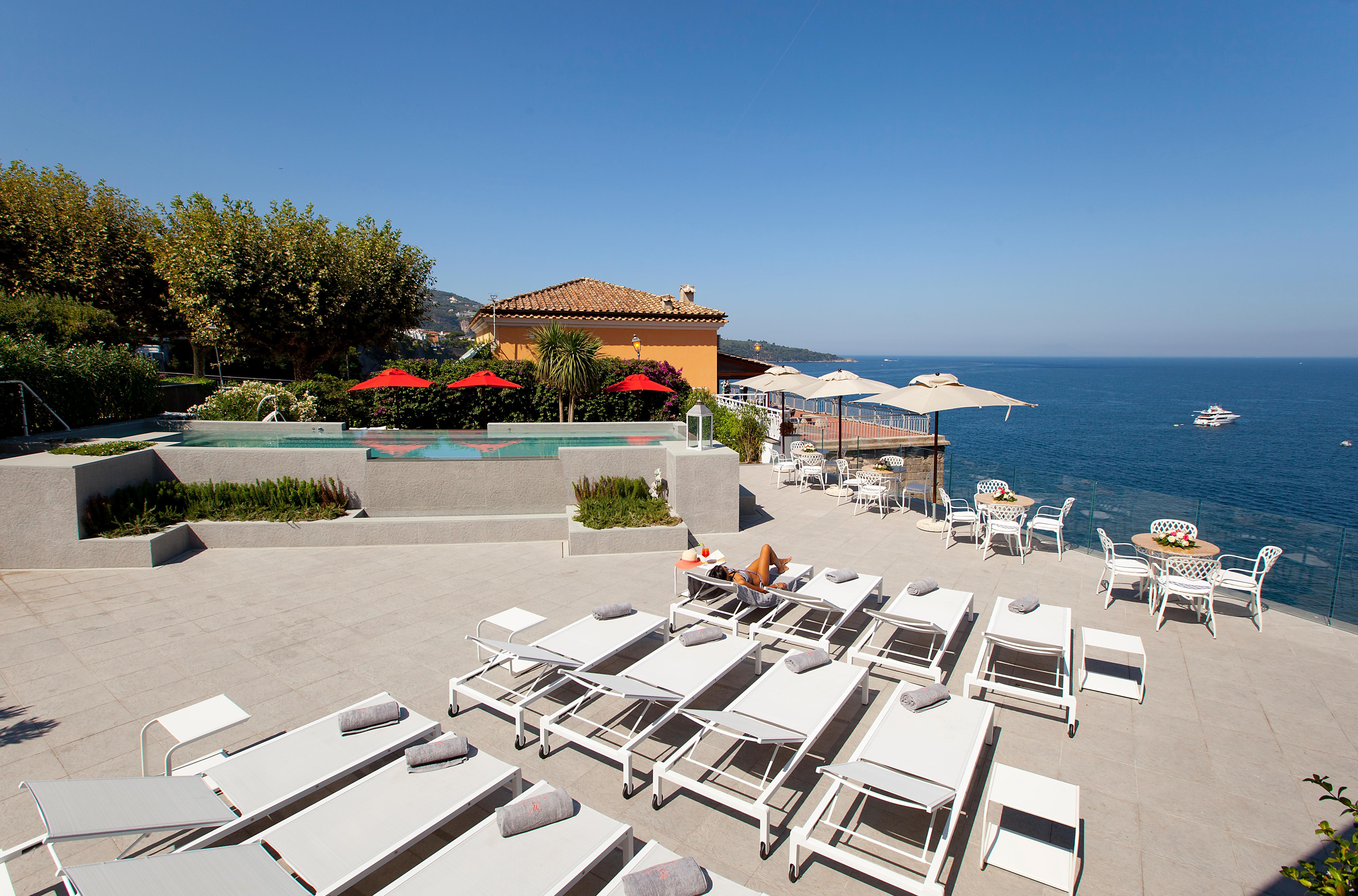 Hotel Corallo Sorrento Сант'Агнело Екстериор снимка
