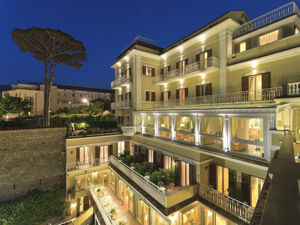 Hotel Corallo Sorrento Сант'Агнело Екстериор снимка