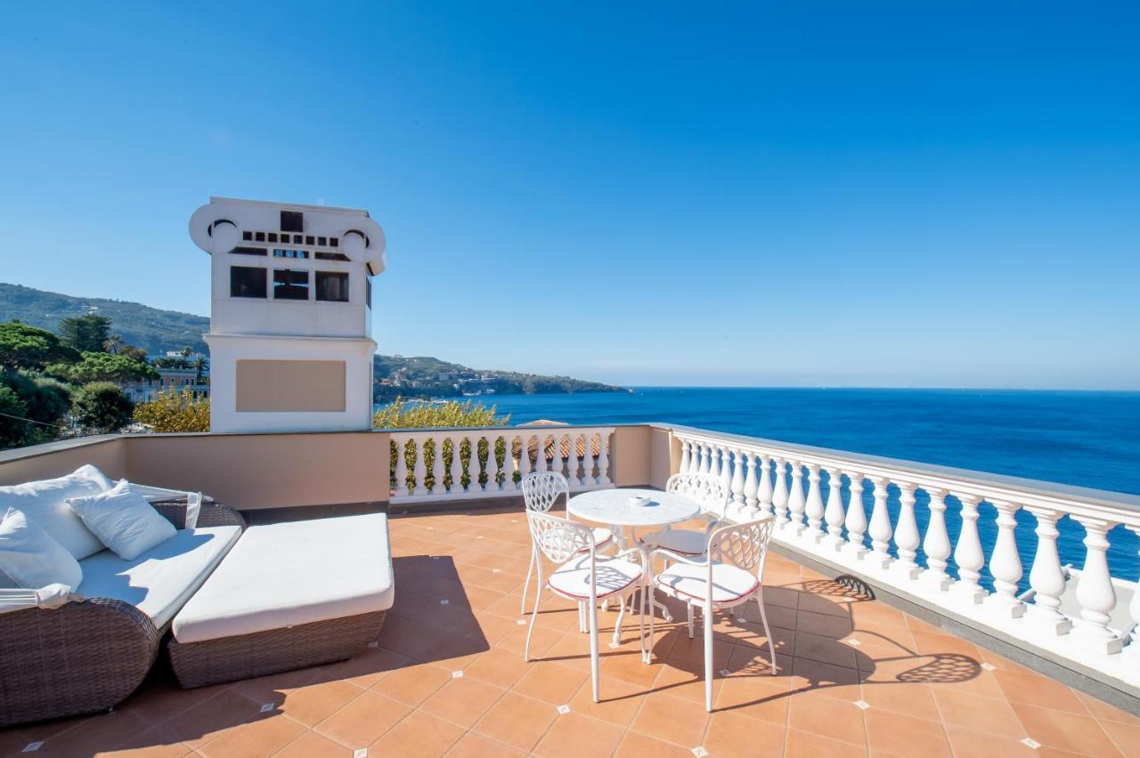 Hotel Corallo Sorrento Сант'Агнело Екстериор снимка