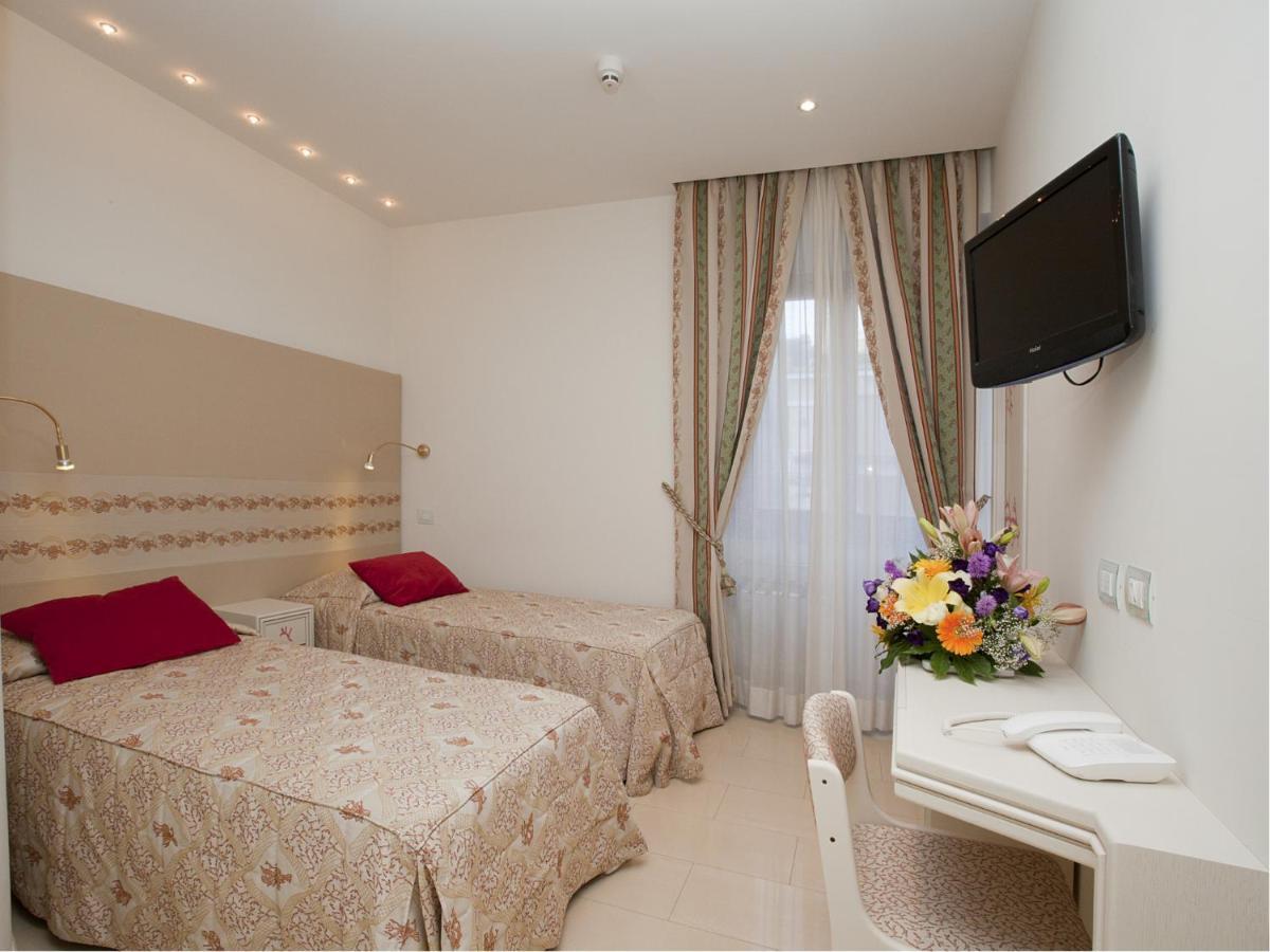 Hotel Corallo Sorrento Сант'Агнело Екстериор снимка